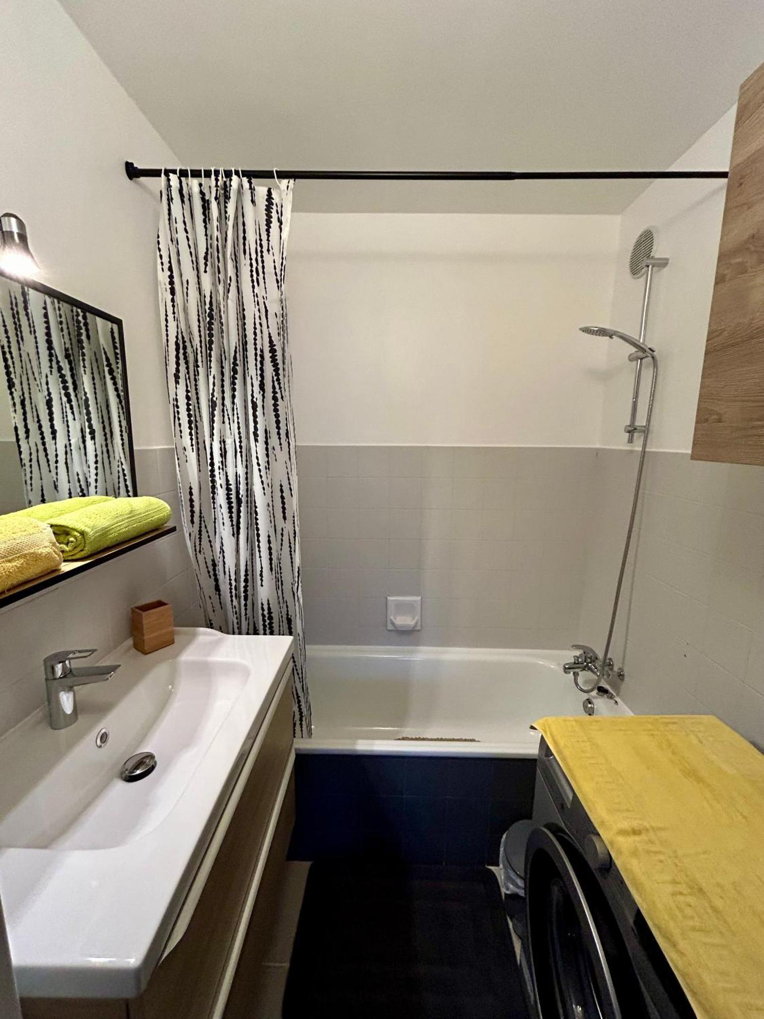 Cocoon Vue Mer ☆ En Face Du Port De Golfe-Juan ☆ Екстериор снимка